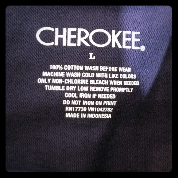 NWOT Skull, Rock & Roll Tshirt Long Sleeves - Picture 4 of 4